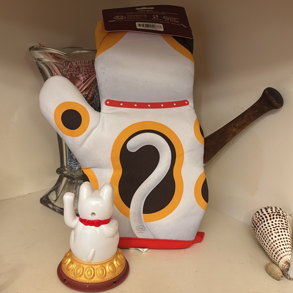 Fred Feline Lucky Cat Oven Mitt - & Lucky Cat statue with waving paw!! NEW!! - Picture 3 of 8